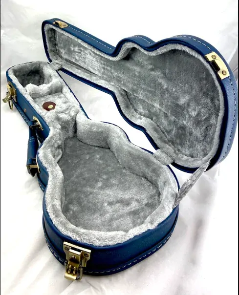 Tenor ukulele aNueNue UT200 Moonbird