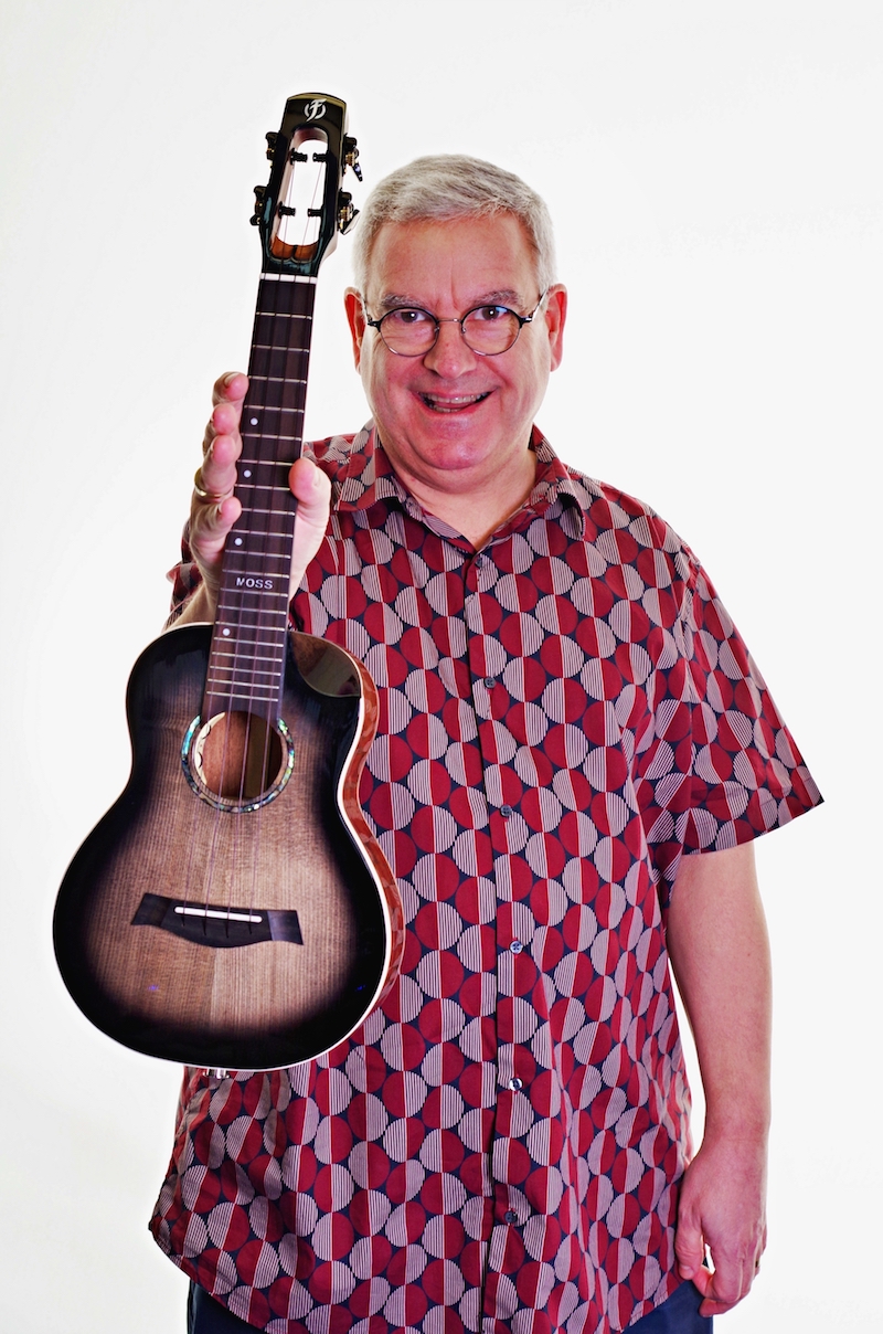 Koncertní elektro-akustické ukulele Flight Peter Moss signature model