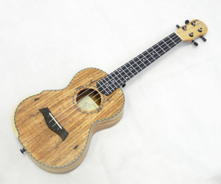 Tenor ukulele BARNES & MULLINS BMUK9T Dekorativní javor
