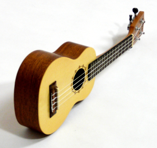 Sopránové ukulele Koki´o U-LSPLMH-S Smrk a mahagon