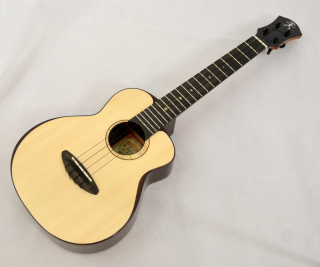 Tenor ukulele aNueNue UT200 Moonbird