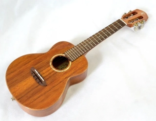 Koncertní celomasivní koa semiakustické ukulele aNueNue  AKK2E