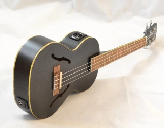 Tenor Jazz elektroakustické ukulele KALA KA-JTE-MTB Černé