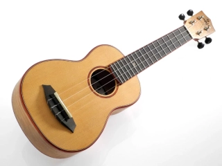 Sopránové ukulele KOKI´O U-SCDLSM-S cedr a javor