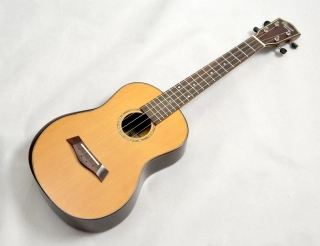 Tenor ukulele OHANA TK-55 Celomasivní cedr a palisandr