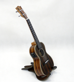 Koncertní elektroakustické ukulele SNAIL UKC 498EQ Ebenové
